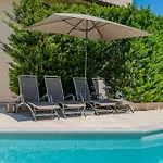 Apartment In With Swimming Pool Pula