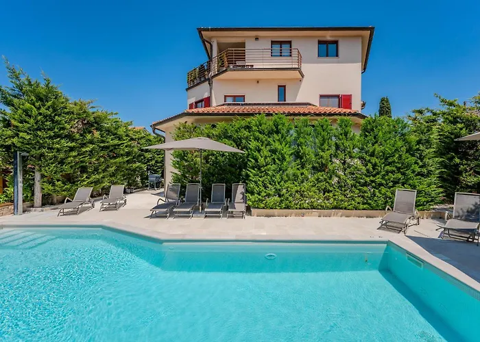 Beautiful In * Пула