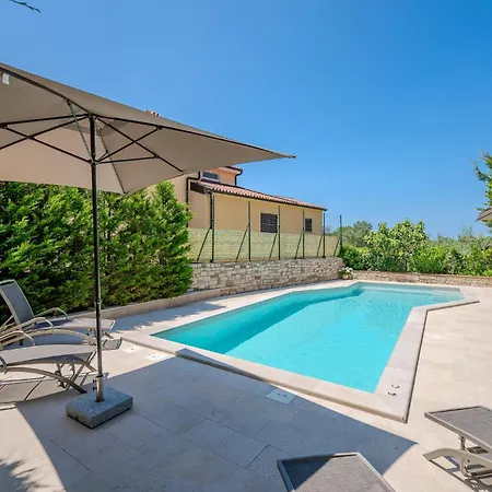 Beautiful In Apartman