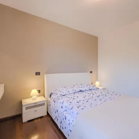 Beautiful In * Póla