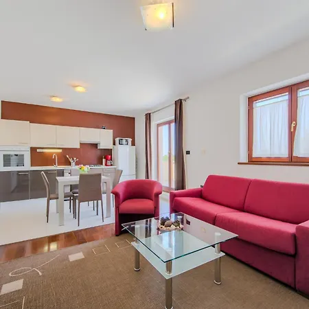 Beautiful In Apartman