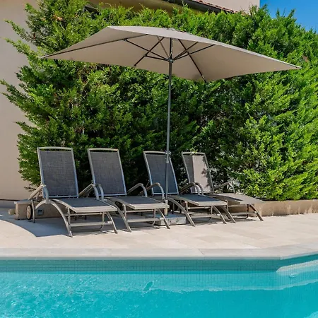 Apartamento Stunning In With Wifi Pula