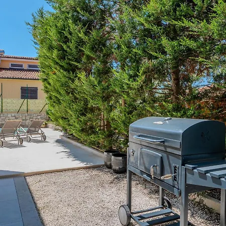 Beautiful In * Póla