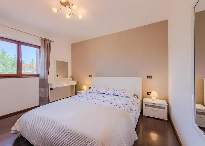 Apartment Beautiful In *