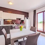 Stunning Apartment In Pula With Wifi *