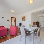 Stunning Apartment In Pula With Wifi Пула